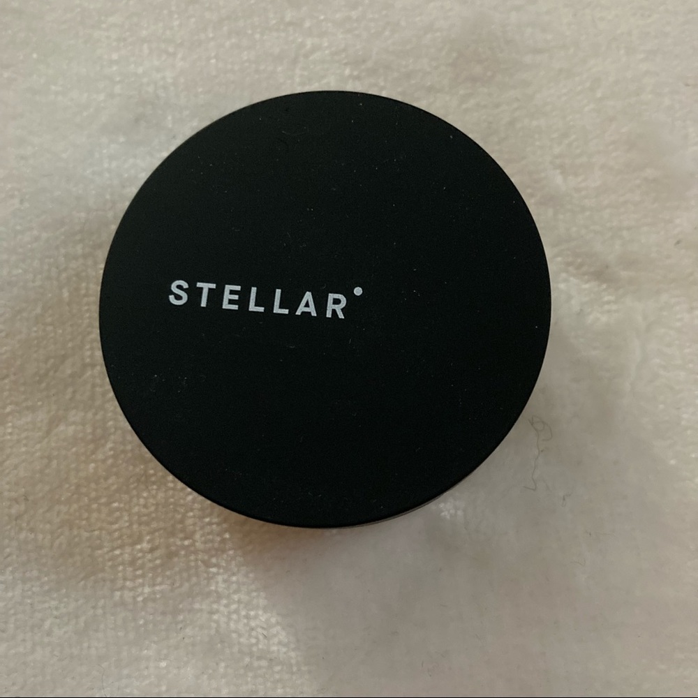 Stellar Cosmetics glow setting powder